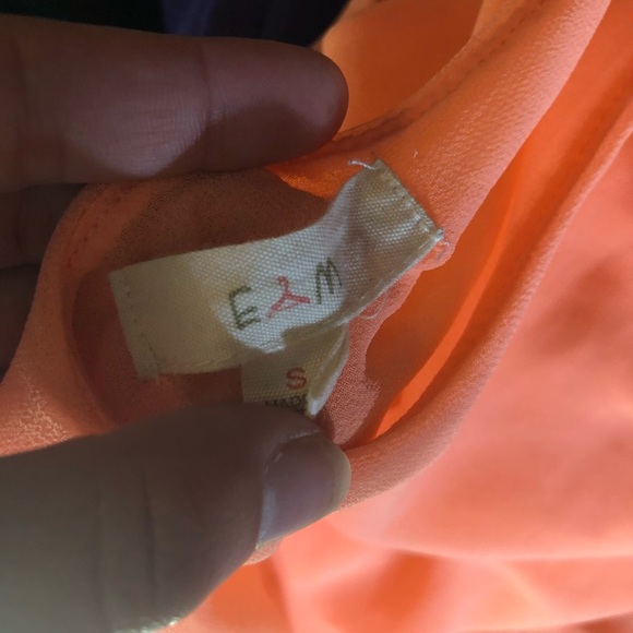 ☀️ Bright peach tank - Picture 3 of 4